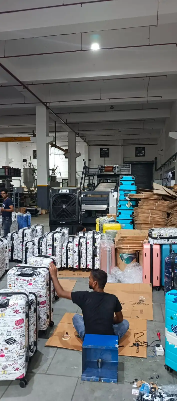trolley bag manufacturing videos - factory production